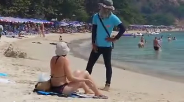 คลิป มาเฟียไทยไล่นักท่องเที่ยวเข้าไปนั่งเตียงผ้าใบ